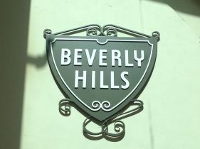 m3-roxbury-beverly-hills-sign