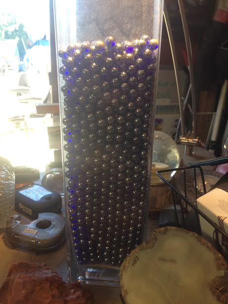 2500 marbles pic on shed desk